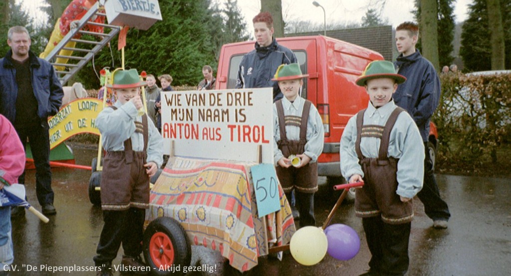 Imm011 Piepenplassite
